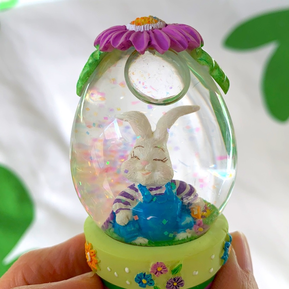 * 3/$10 * Vintage San Fran Music Box Company - Easter egg glitter globe